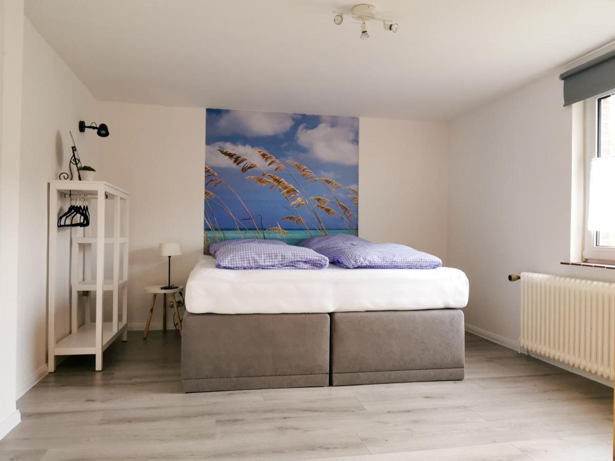Smittshoern 3 - Nordsee Erdgeschosswohnung Mit Eingezaeunten Garten, Kamin Und Lounge! Altfunnixsiel Extérieur photo